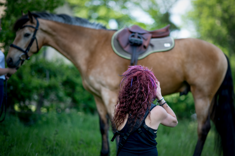 Horse Portrait Photographer Emma Ziff_Behind the scenes_04